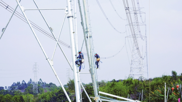 廣東江門(mén)供電局500千伏五江甲乙線增容改造工程投運(yùn)