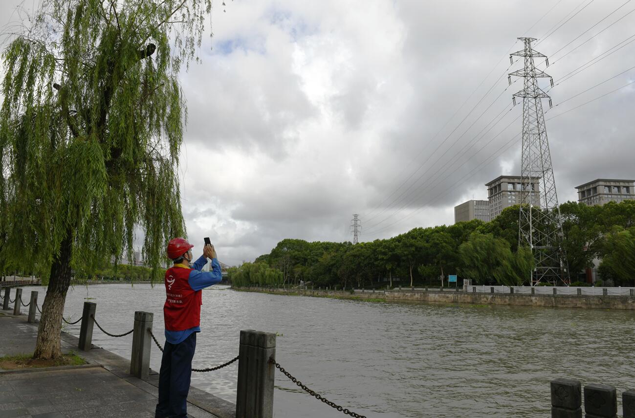 臺風來襲、疫情突起 余姚供電全力筑牢“雙防線”