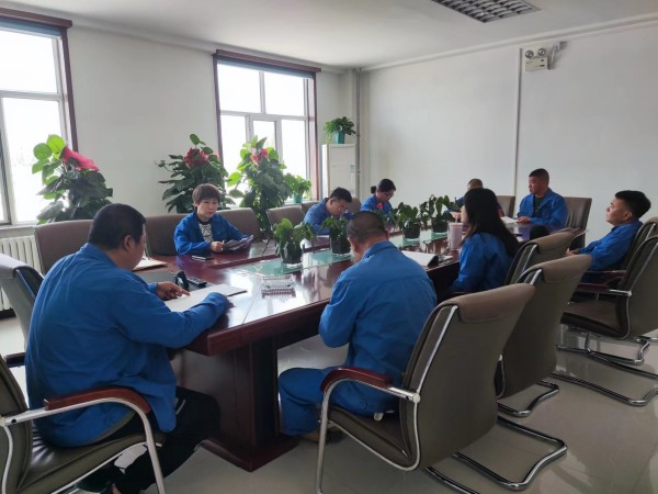 烏海市千里山供電公司：學(xué)好政務(wù)處分法，增強履職盡責(zé)能力