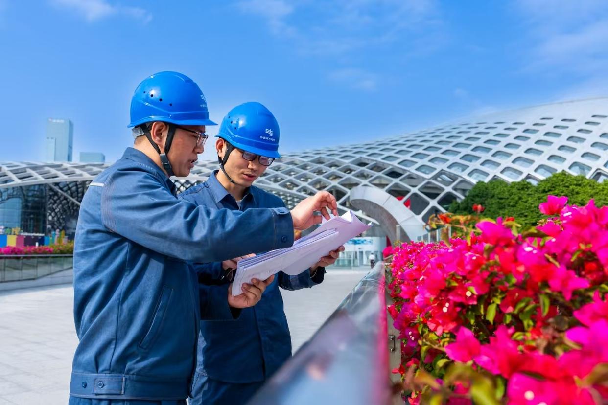 深圳供電局全力為首個(gè)跨境馬拉松測試賽“充電”